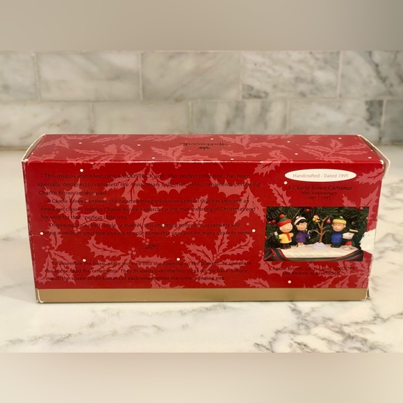 Hallmark Charlie Brown Christmas Snow Scene Table Top Display-Vintage - Picture 7 of 7